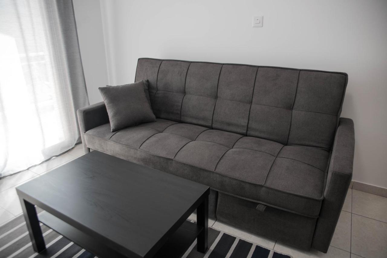 Renovated One Bedroom Apartment In Paphos With Pool Экстерьер фото