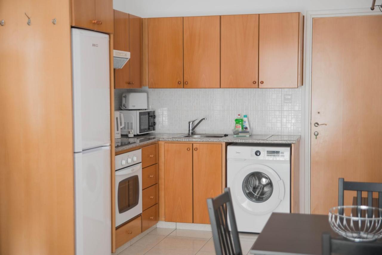 Renovated One Bedroom Apartment In Paphos With Pool Экстерьер фото